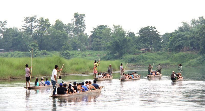 Canoe ride in Rapti river